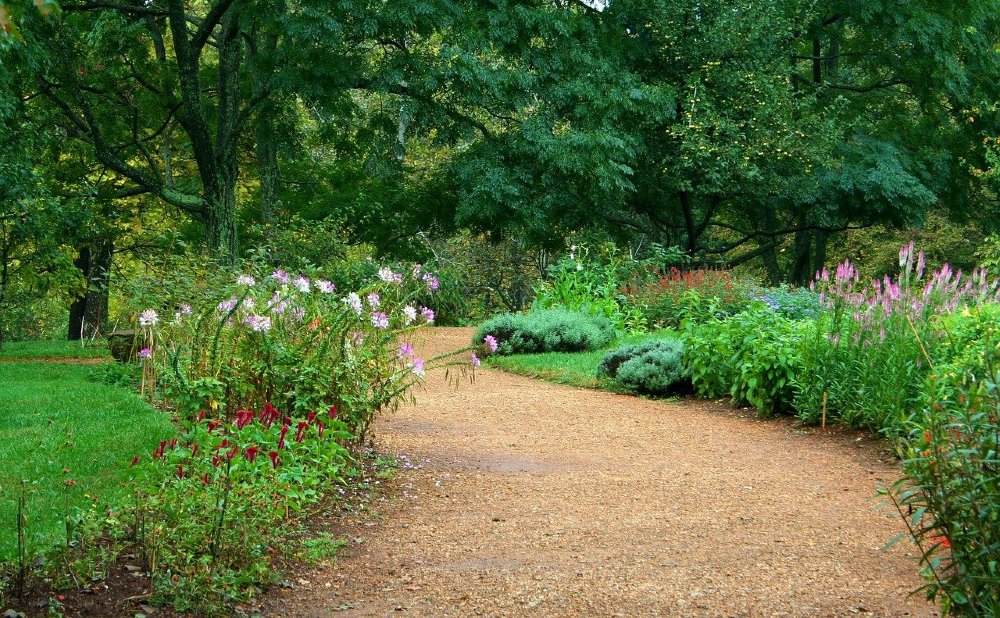 Kies Gartenweg