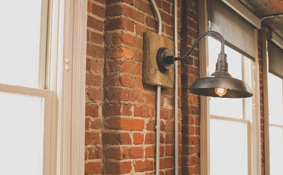 Lampe im Loft