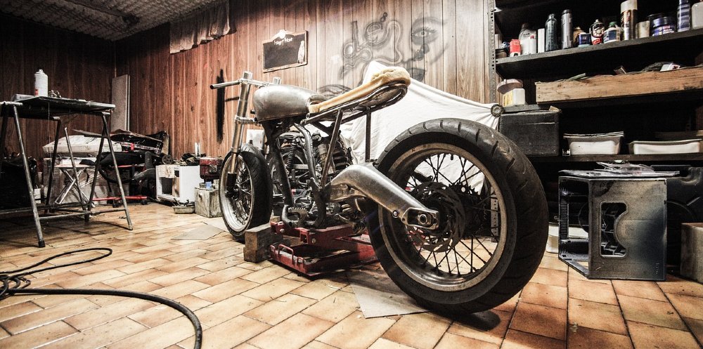 Motorrad in Werkstatt